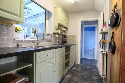 Kitchen (2).jpg