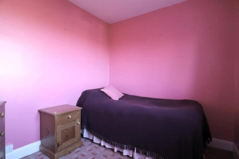 Bedroom 3.jpg
