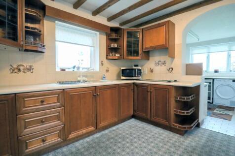 Kitchen (3).jpg