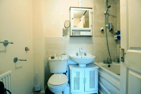 Bathroom.jpg