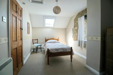 Bedroom 2.jpg