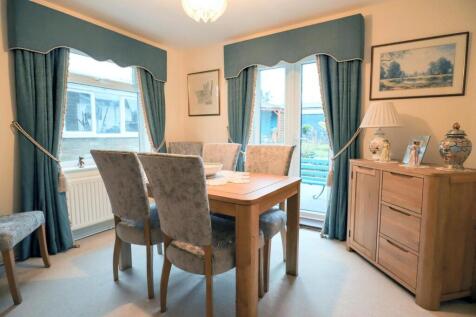 Dining room.jpg