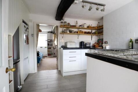 Kitchen (3).jpg
