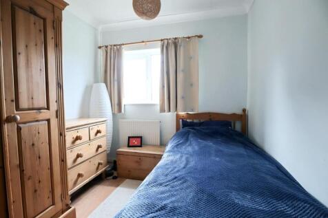 Bedroom 3.jpg