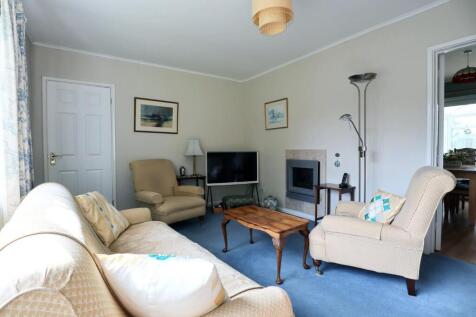 Sitting room (2).jpg
