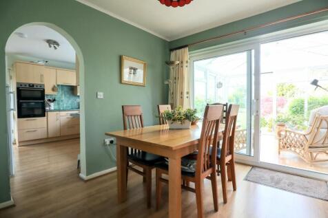 Dining room.jpg