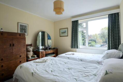 Bedroom 2.jpg
