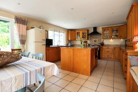 Kitchen - Breakfast room.jpg