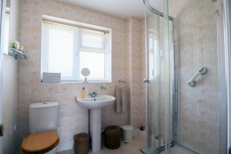 Shower room.jpg