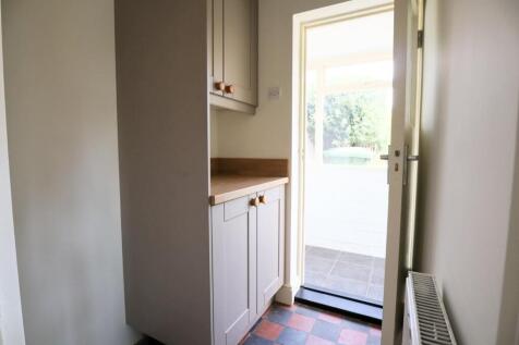 Kitchen (4).jpg