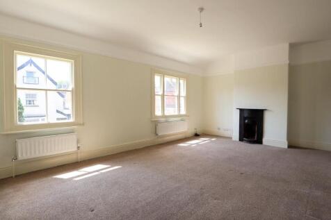 Bedroom 1.jpg