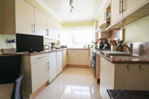 Kitchen (2).jpg