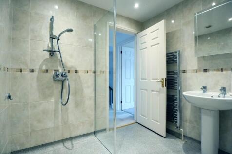 Wet room (2).jpg