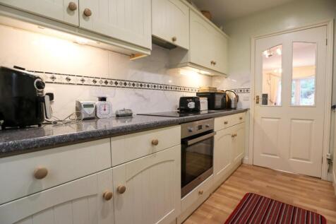Kitchen (2).jpg
