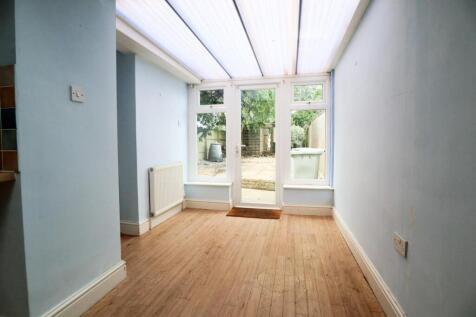 Dining area.jpg