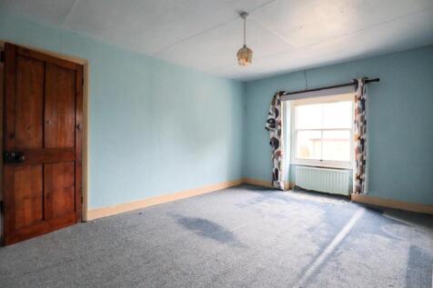 Bedroom 3 (2).jpg