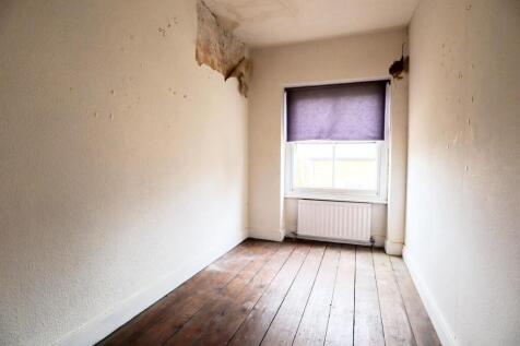 Bedroom 5.jpg
