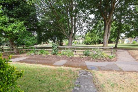 Front garden area.jpg