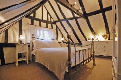 Top Bedroom.jpg