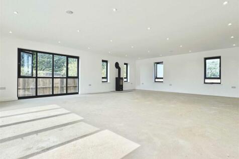 Living Room 2.jpg