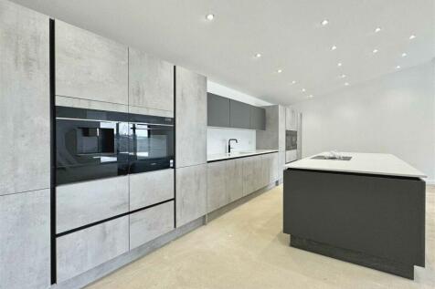Kitchen 3.jpg