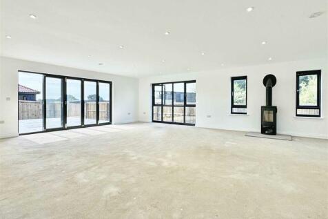 Living Room.jpg