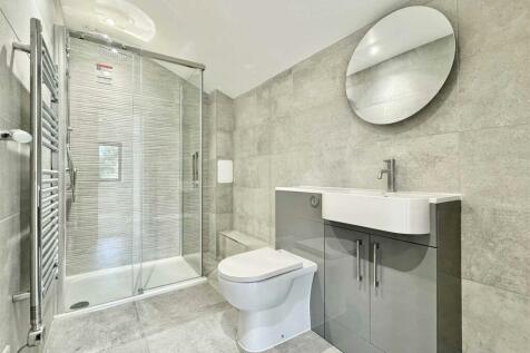 En-Suite To Bedroom Three.jpg