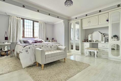 Master Bedroom.jpg
