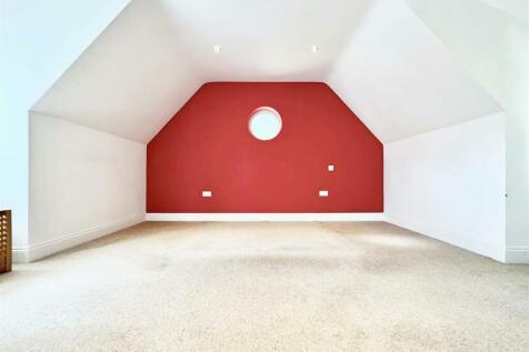 Master Bedroom.jpg