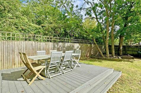 Decking Area.jpg