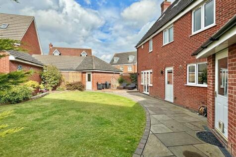 Rear Garden.jpg