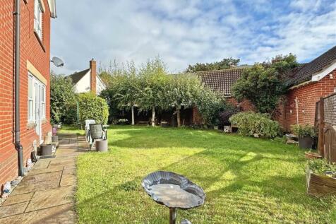 Rear Garden.jpg