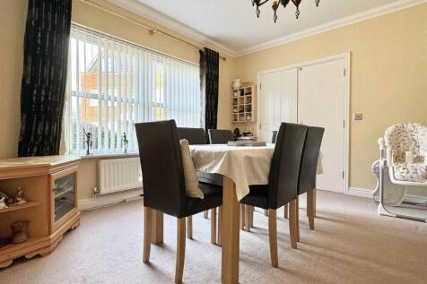 Dining Room.jpg