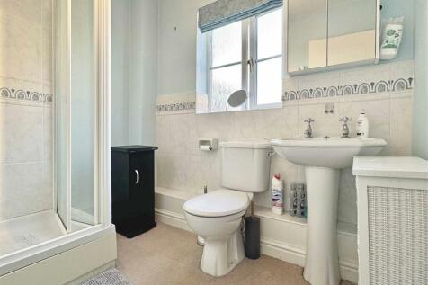 En-Suite To Master.jpg