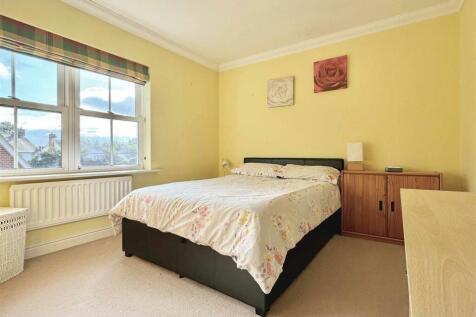 Bedroom 4.jpg