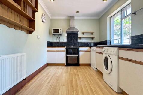 Annex Kitchen.jpg