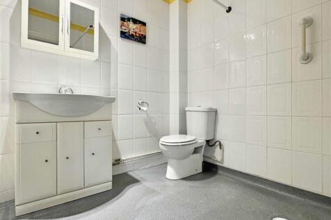 Annex Wet Room.jpg