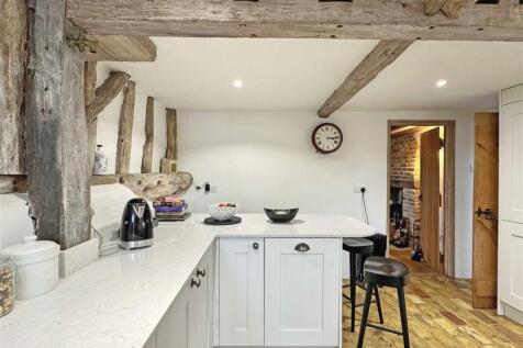 Kitchen c.jpg