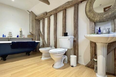 En-Suite To Master.jpg