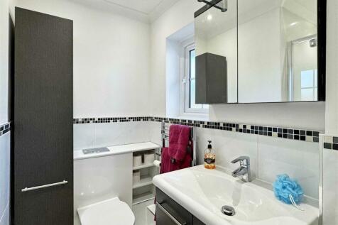 En-Suite b.jpg
