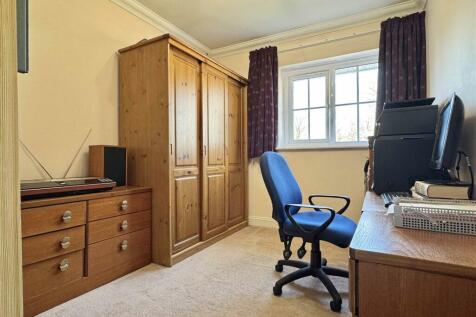 Bedroom 4.jpg