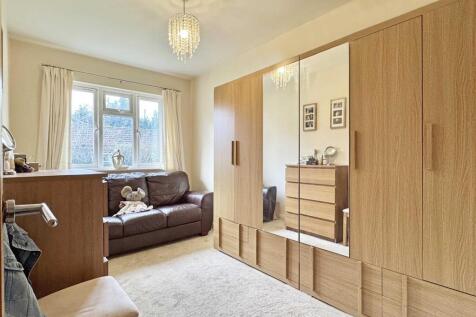 Bedroom 2.jpg