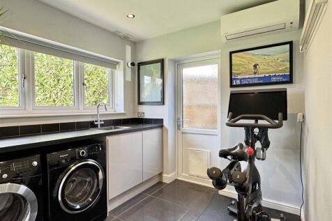 Utility Room.jpg