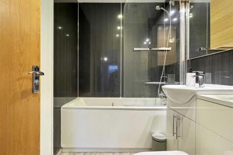 En-Suite b.jpg
