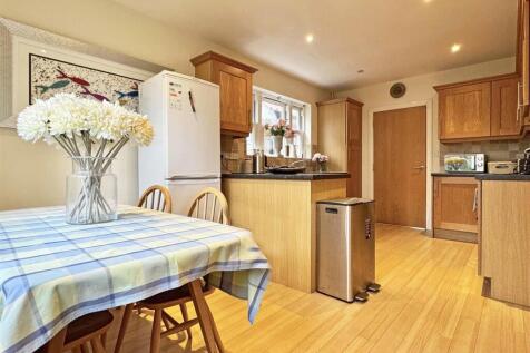 Kitchen Breakfast Room.jpg