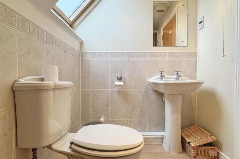 Top Floor Shower Room.jpg