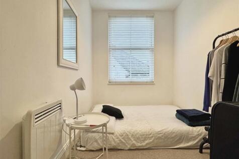 Bedroom 2.jpg