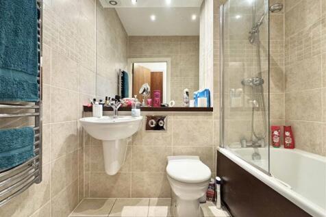 Bathroom.jpg