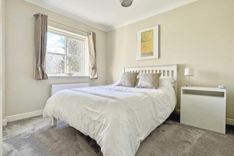 Bedroom 4.jpg