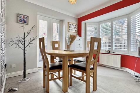 Dining Room.jpg